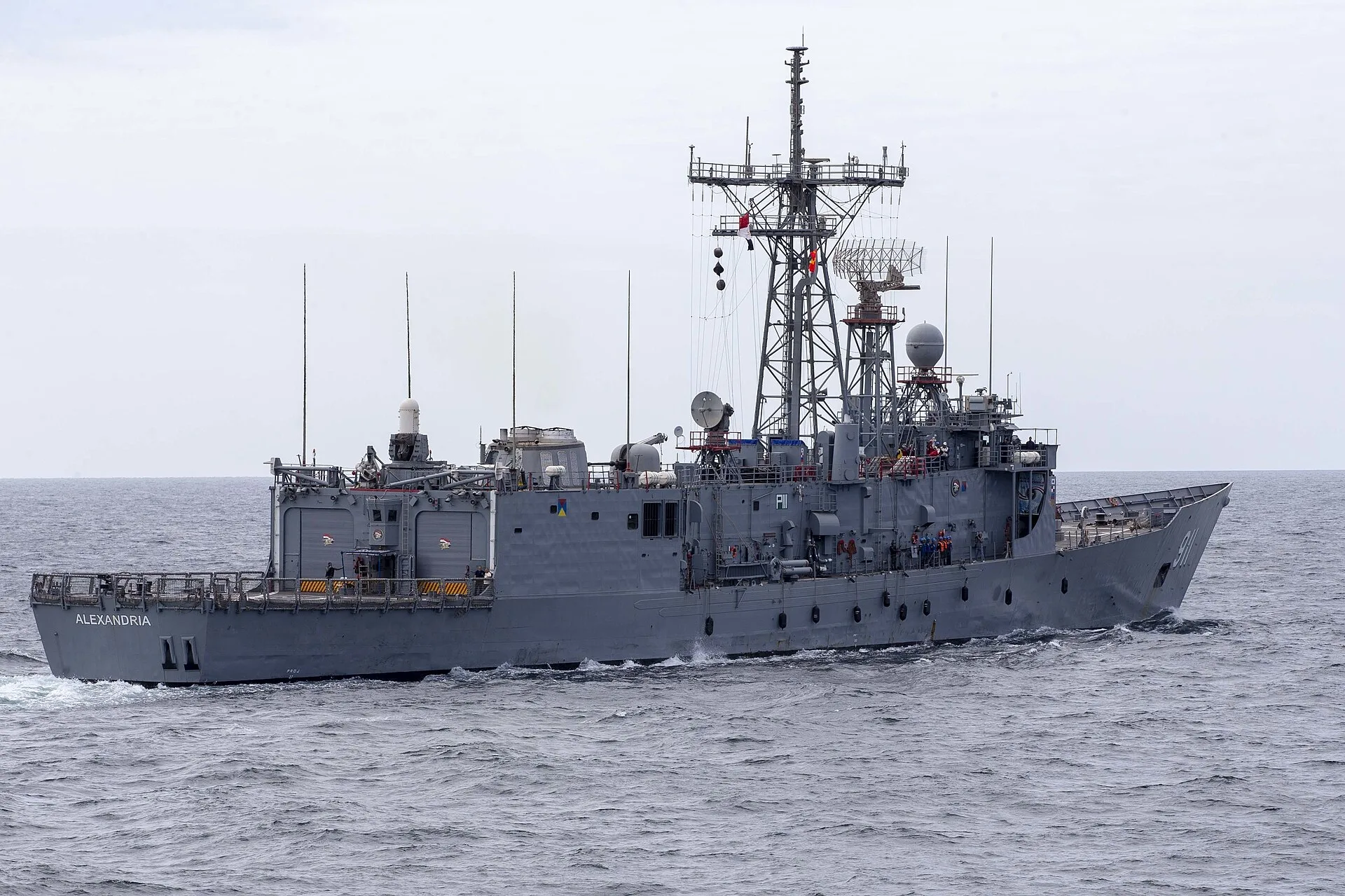The Egyptian Navy frigate Alexandria (F 911) underway (file photo, 2019). This photo does not depict any event reported in this article.
