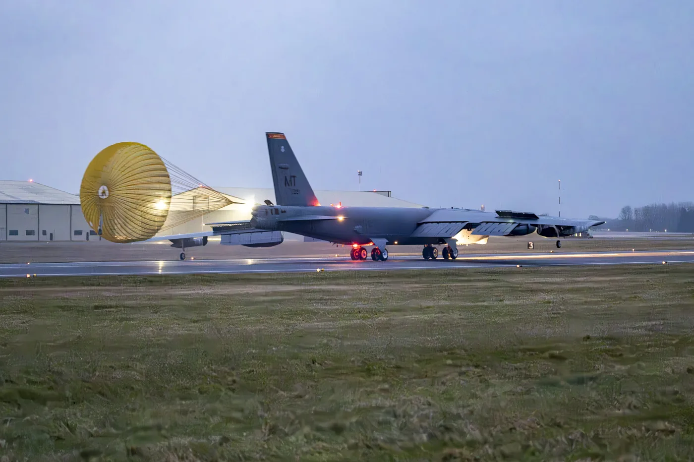 A US Air Force B-52 bomber arriving at RAF Fairford, England (file photo). This photo does not depict any event reported in this article.