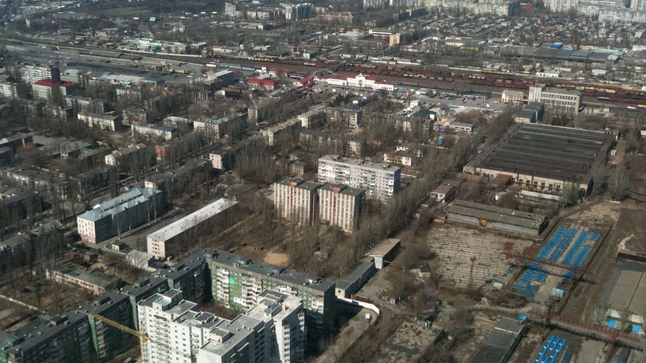 An aerial view of the Dniprovskyi district of Kherson, Ukraine (file photo). Oleshky lies across the Dnipro River from Kherson; aid entered the occupied town on Friday under a local ceasefire, and residents were offered evacuation by bus. This photo does not depict any event reported in this article.