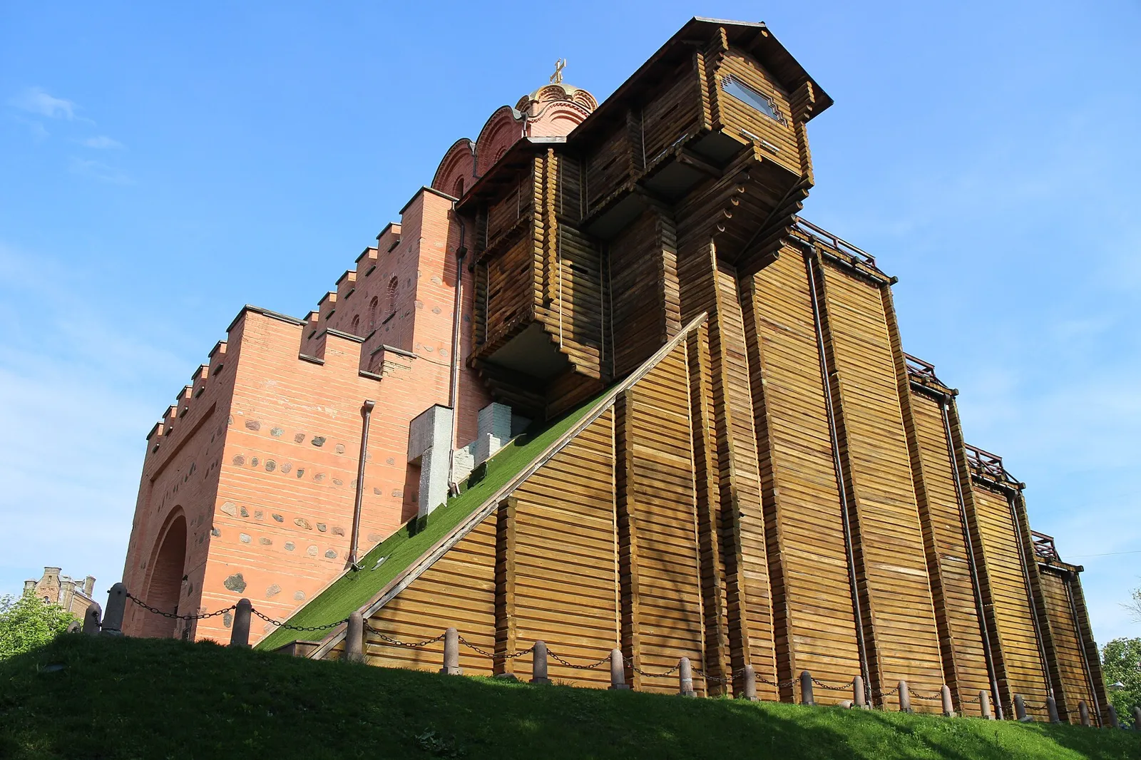 The Golden Gate in central Kyiv (file photo). Ballistic missiles struck the capital on Wednesday evening and again in the early hours of Thursday. This photo does not depict any event reported in this article.