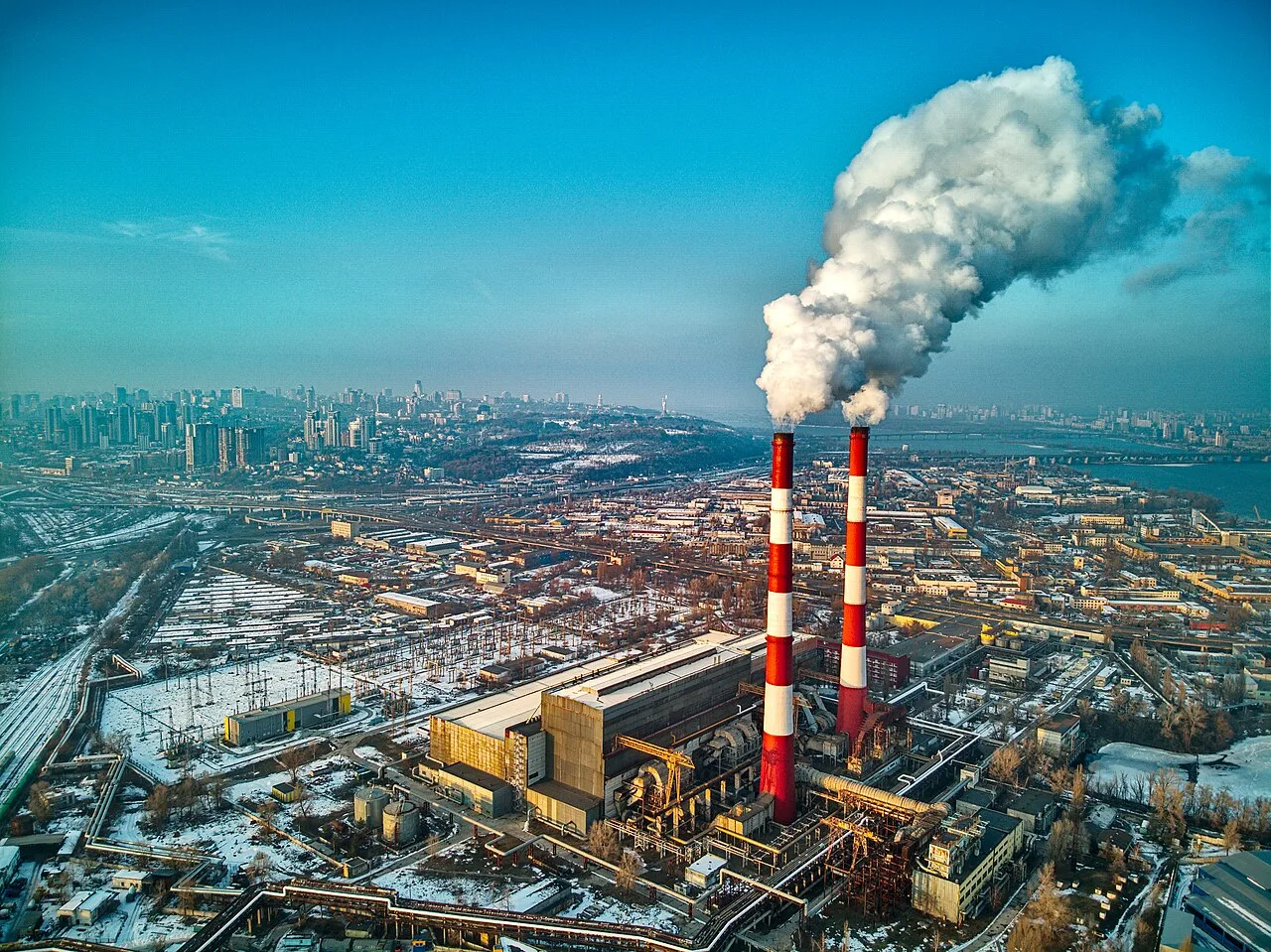 Kyiv's TEC-5 combined heat and power plant in winter (file photo). Ukraine's power stations are the infrastructure Russia's autumn strike campaign is targeting. This photo does not depict any event reported in this article.