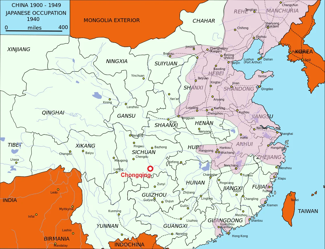 Map of Japanese occupation in China in 1940, in a second rendering marking the wartime capital, Chongqing, in red in Sichuan. A modern reference map. - Map: Odie5533, via Wikimedia Commons (CC BY-SA 3.0)