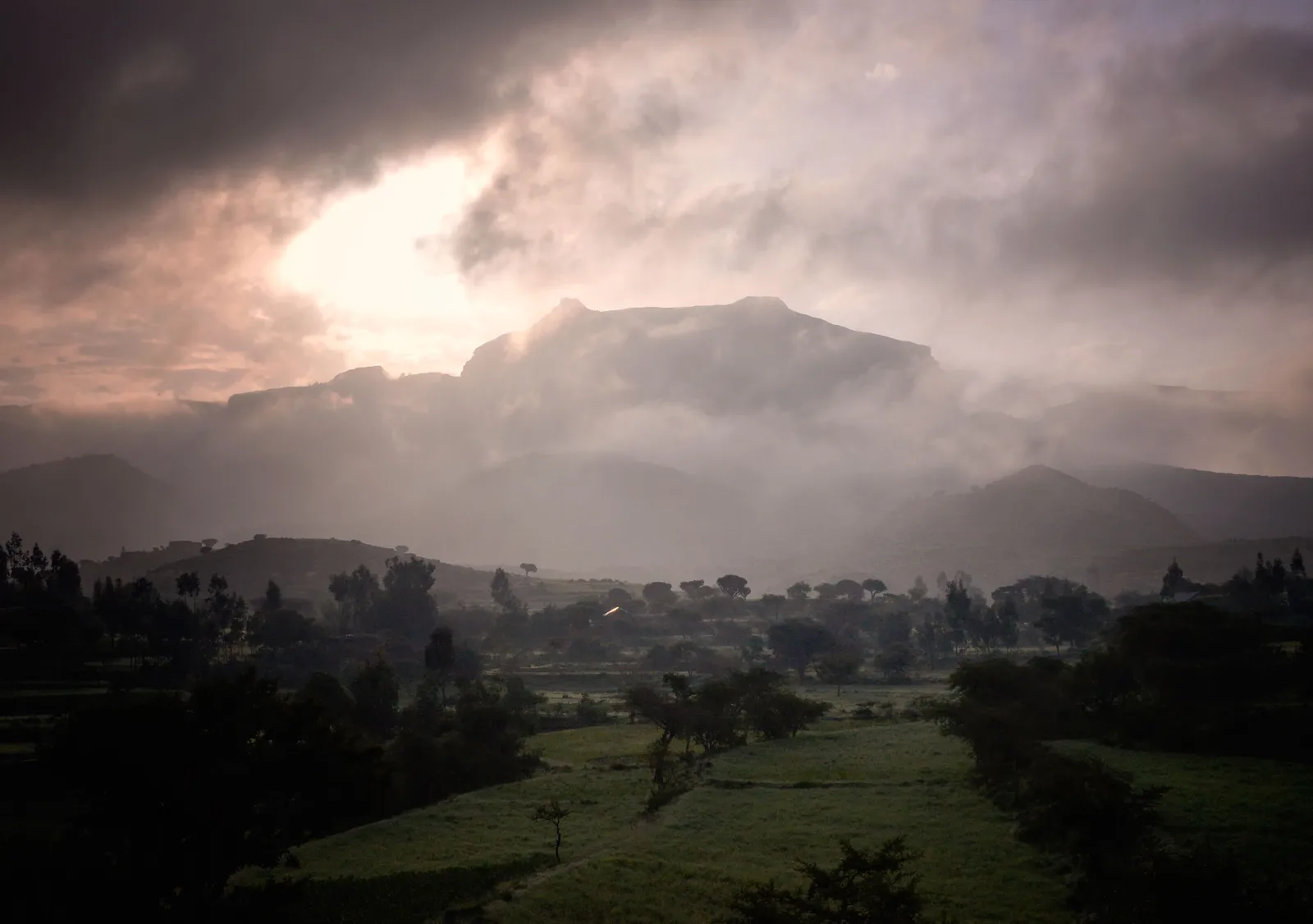 Morning mist over farmland and mountains in Tigray, northern Ethiopia (file photo). This photo does not depict any event reported in this article.