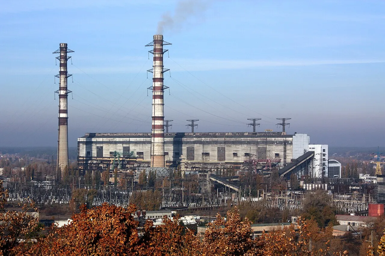 The Trypilska thermal power plant south of Kyiv (file photo). DTEK has not disclosed the location of the plant forced to stop generating on Thursday. This photo does not depict the plant or any event reported in this article.